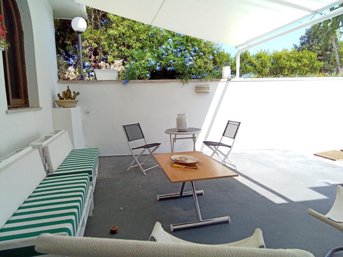 Cottage La Roccia Merine Extérieur photo